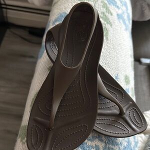 CROCS Serena Sexi Flop Brown Sandals Comfortable Casual Footwear